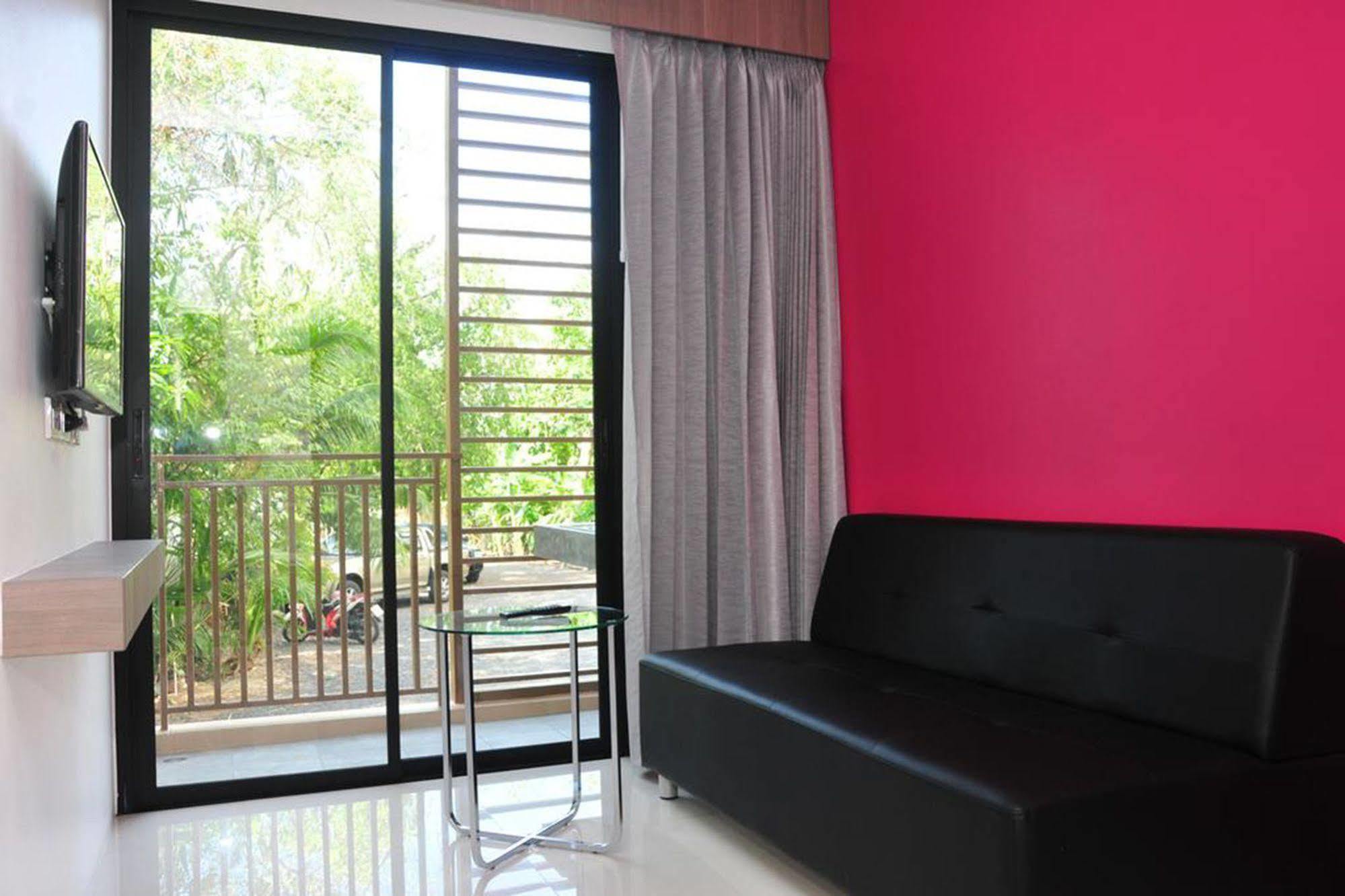Dusit Naka Place Phuket Exterior photo